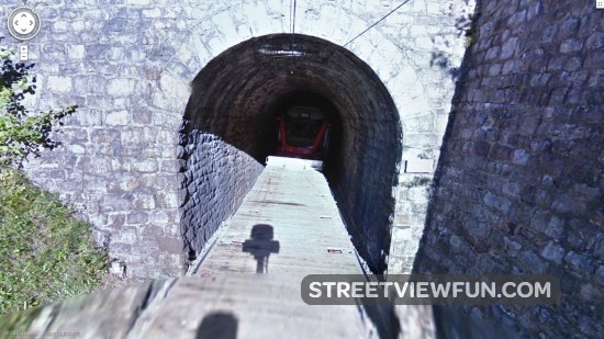 googletrainview-tunnel2