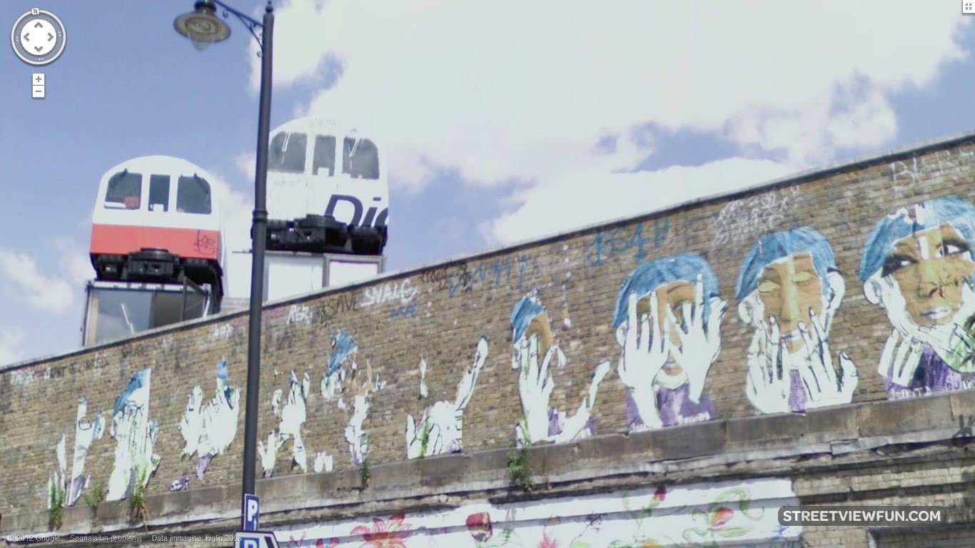 Train stop StreetViewFun