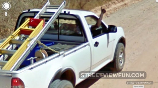 wave-hi-thumbs-up-street-view