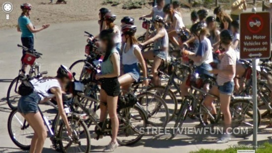 ladies-on-bikes