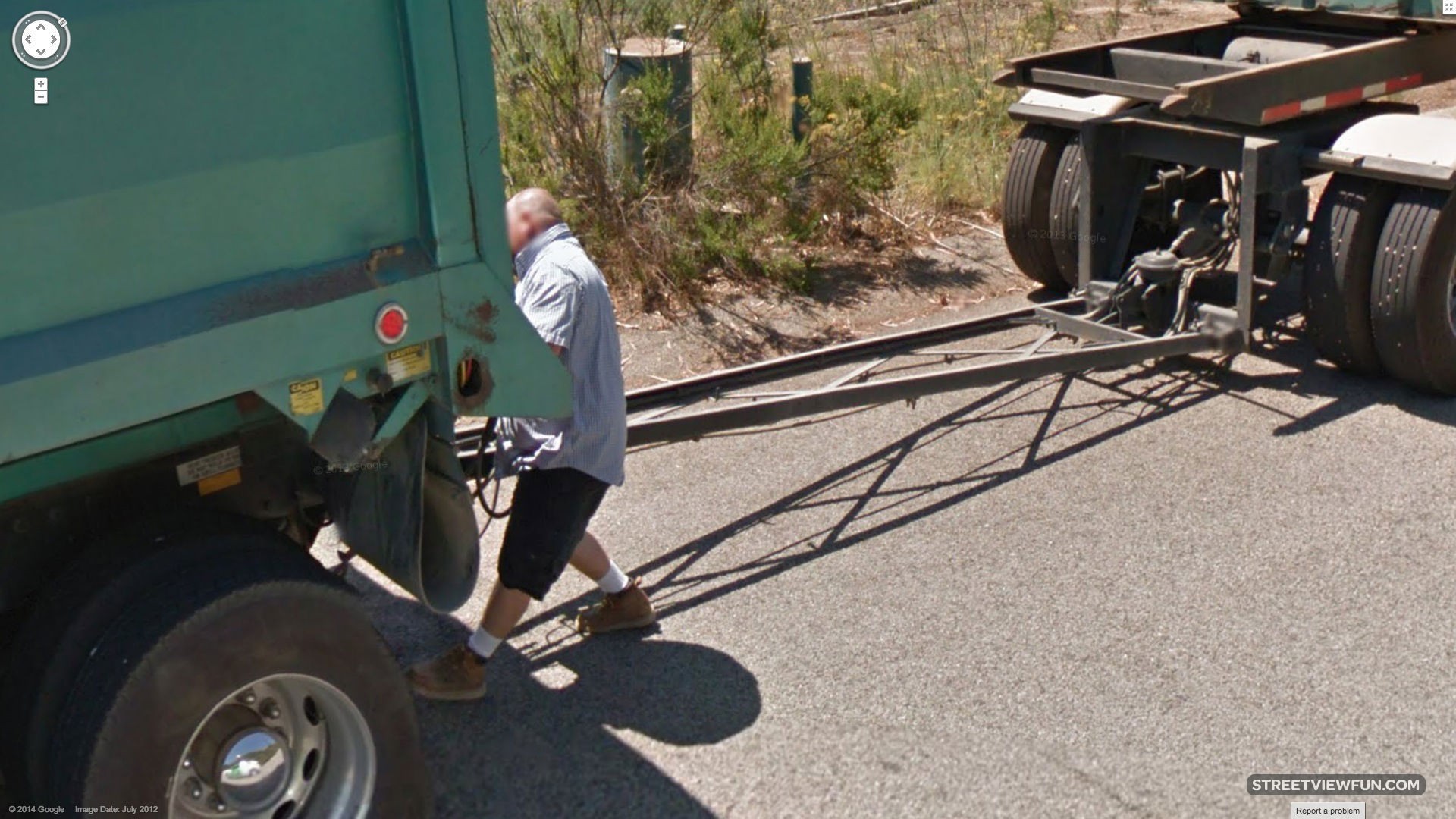 Trailer fell off? StreetViewFun
