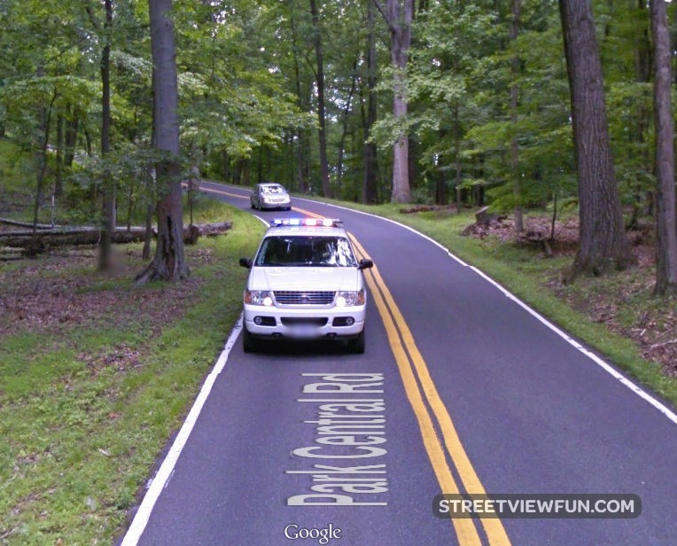 Google gets pulled over by USA park police near Camp David StreetViewFun
