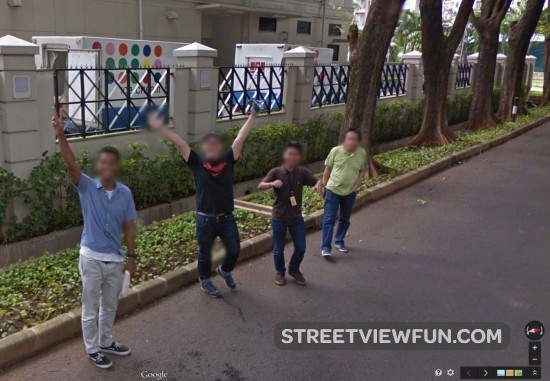 happy-indonesia-google-street-view