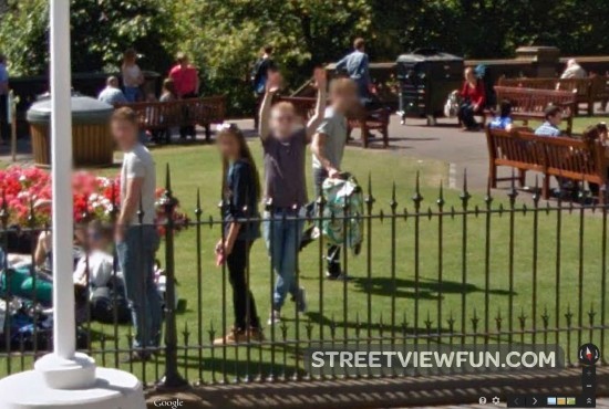 edinburgh-pranksers2