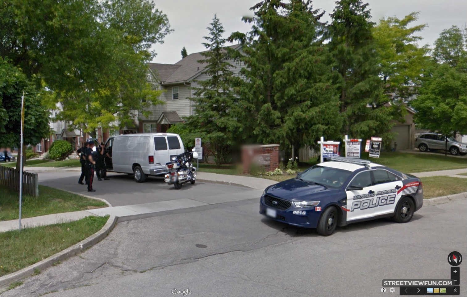 Police standoff in Waterloo StreetViewFun