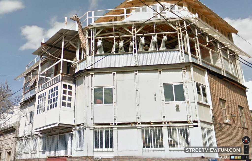 Zoo apartment? StreetViewFun