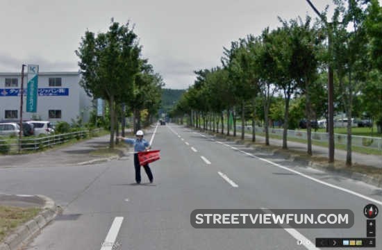japan-police-stop-google-street-view5
