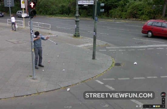 german-sniper-google-street-view5