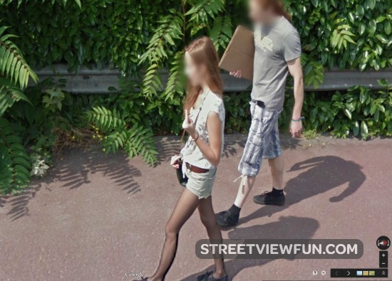 french-girl-greeting