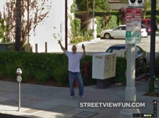 hey-look-at-my-phone