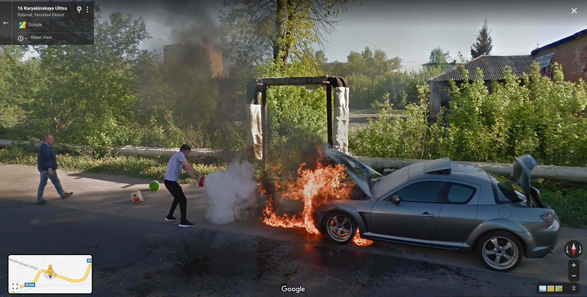 Burning car in Rybinsk