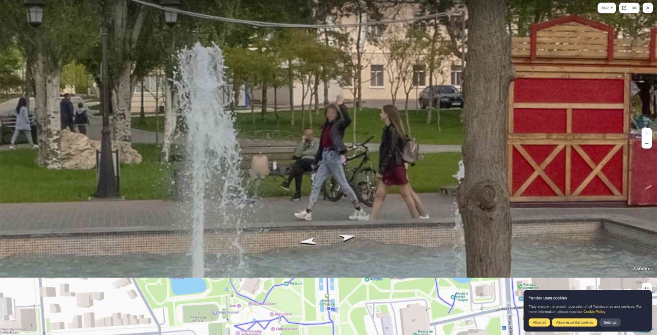 Hello behind fountain