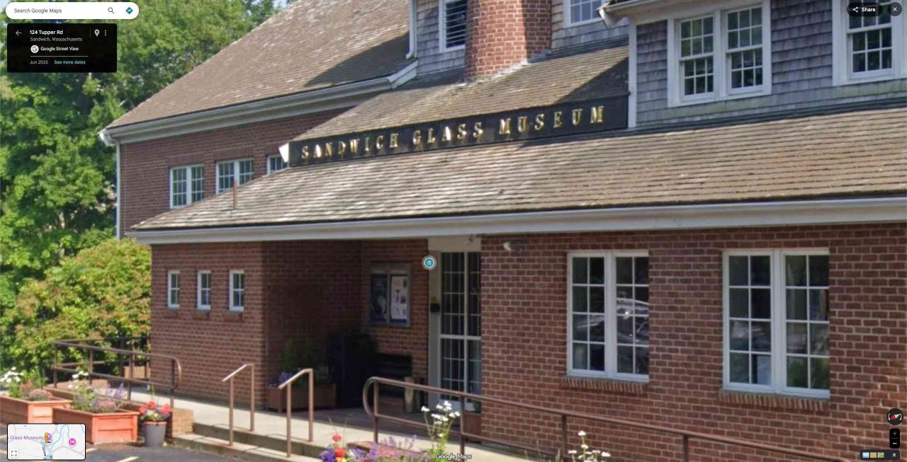 Sandwich glass museum