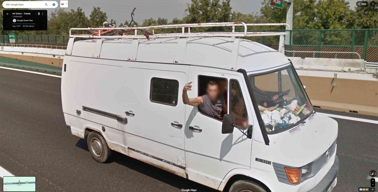 sign to google highway